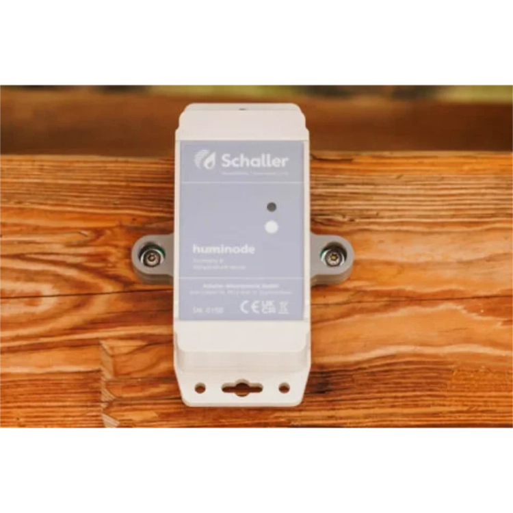 Schaller huminode IoT LW – czujnik wilgotności drewna i biomasy - montaż na drewnie
