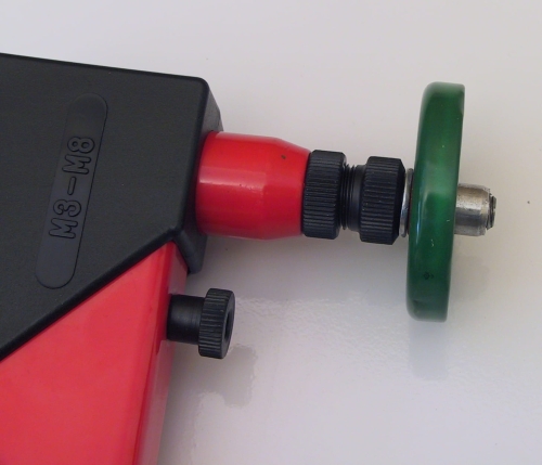 Urządzenie do nitowania